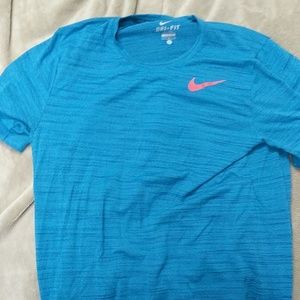 Mens Nike t-shirt
